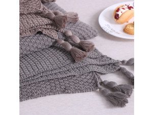 Pletená deka se střapci - šedá