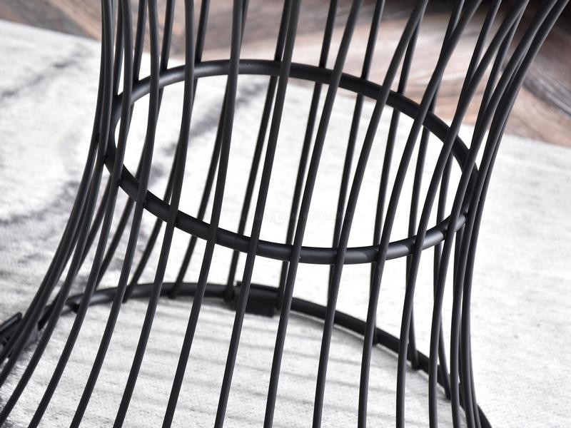 Drátěný stolek Manila s odnímatelným tácem, Ø 38 cm