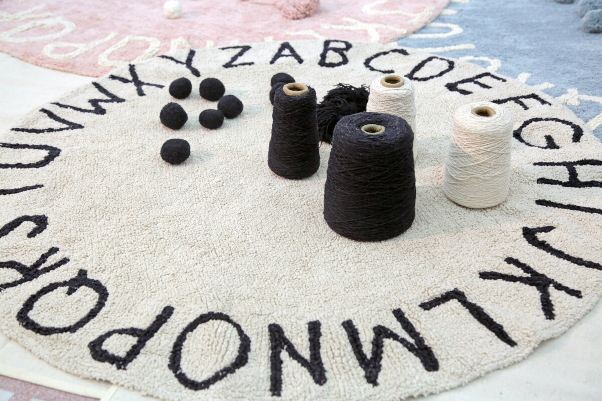 Bavlněný koberec abeceda Lorena Canals - přírodní ABC