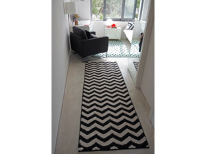 Bavlněný koberec běhoun, klikatý Lorena Canals - Black&White